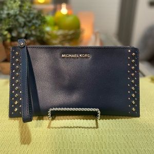 Michael Kors wristlet navy blue